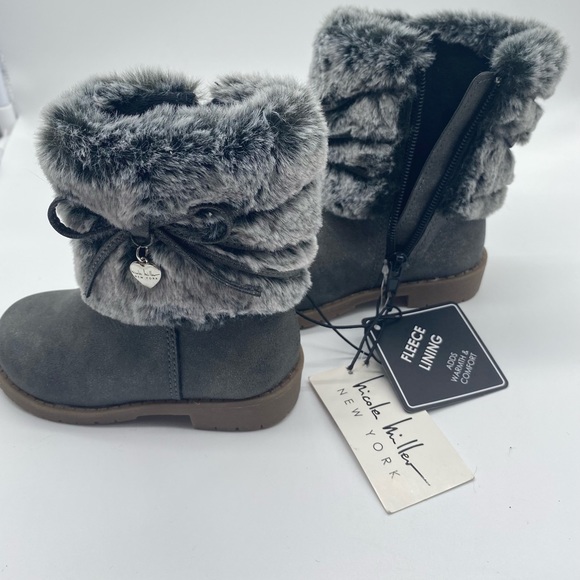 Nicole Miller Faux Fur Trim Boot toddler
boots bow heart stepping stones . - Picture 7 of 11
